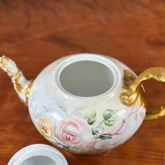 Antique T & V Limoges Teapot - 1896 - Picture 8 of 11